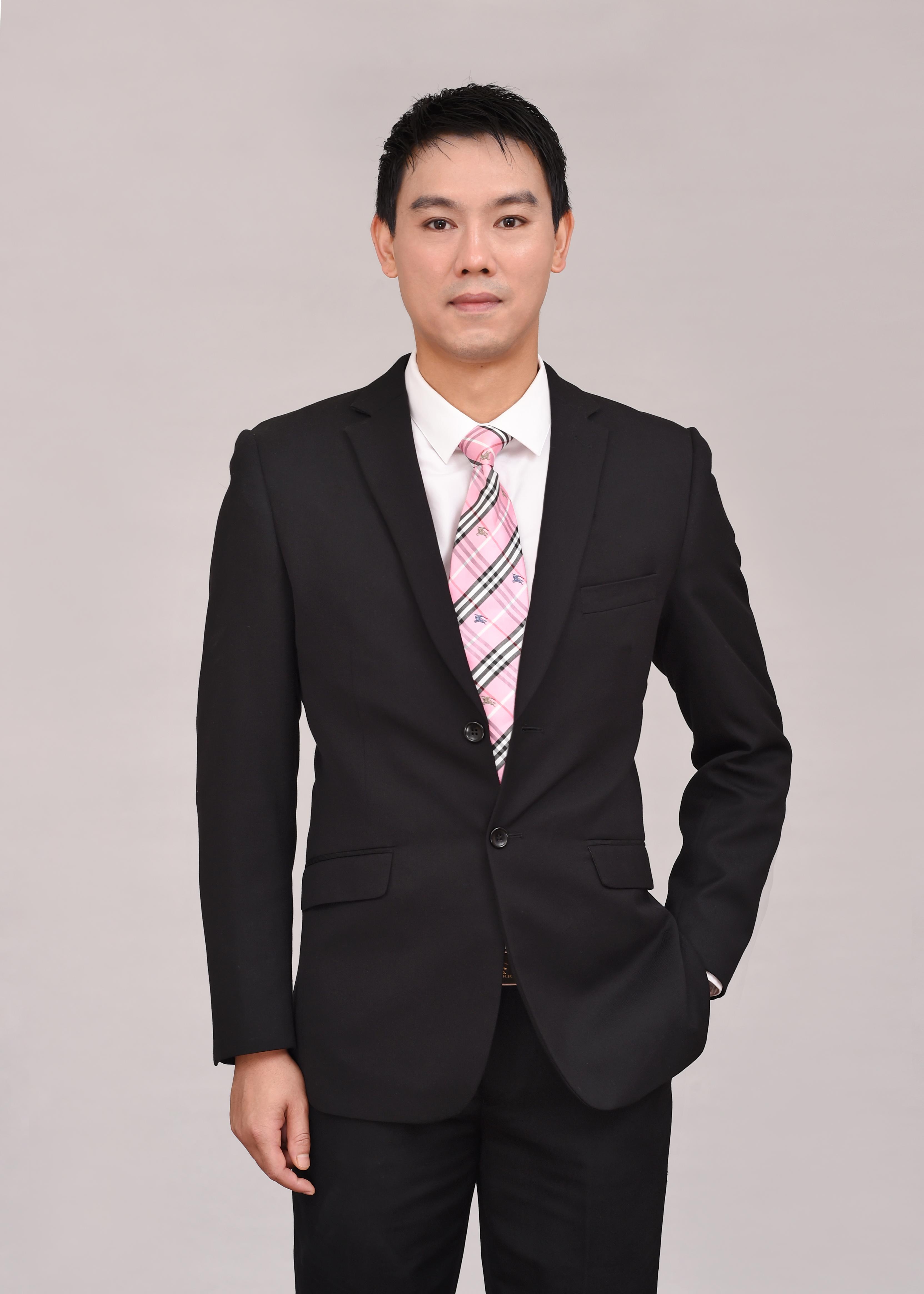 何乔友 音效设计与音乐总监
